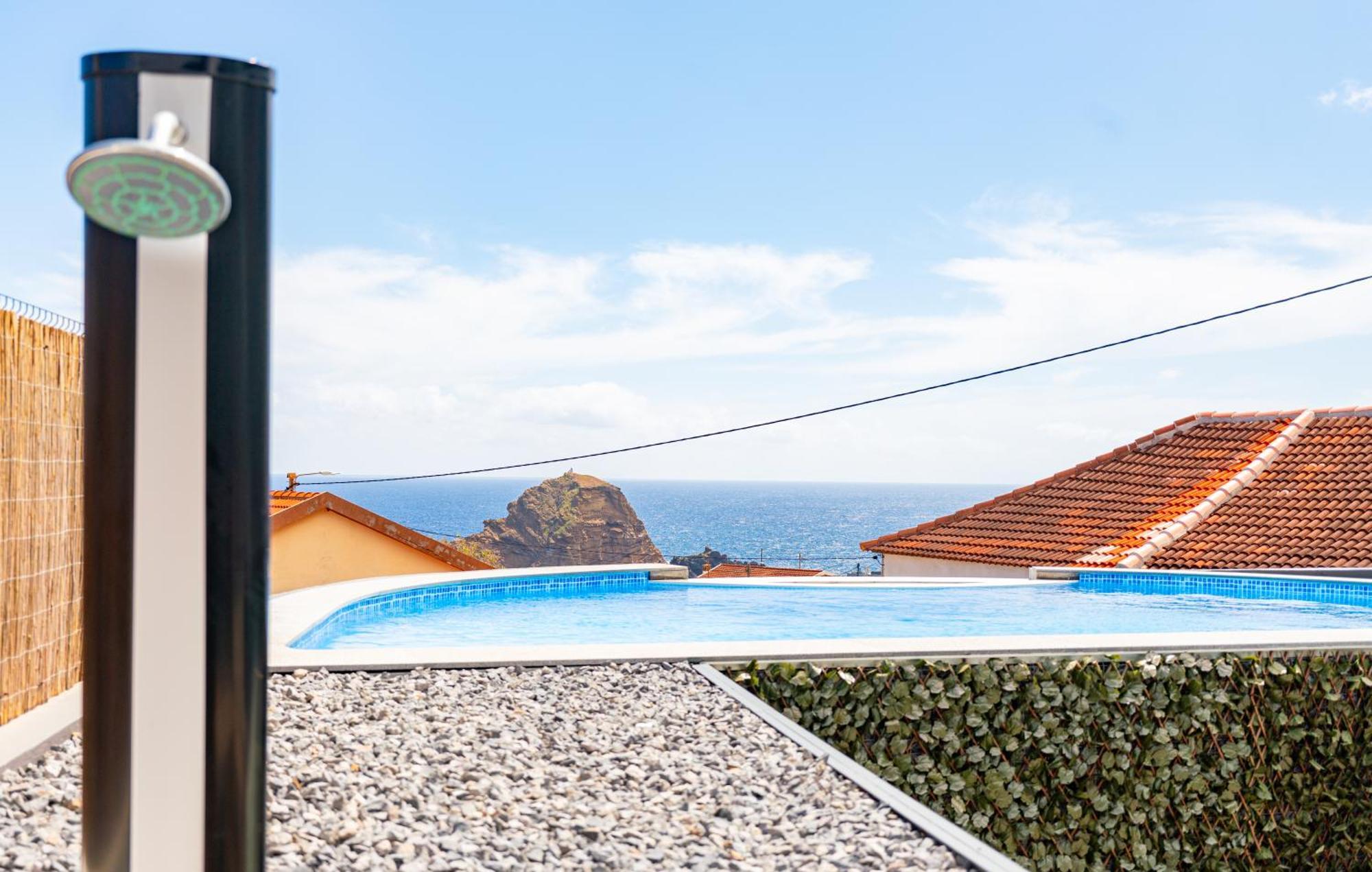 Lighthouse View- Pool Villa Porto Moniz Dış mekan fotoğraf