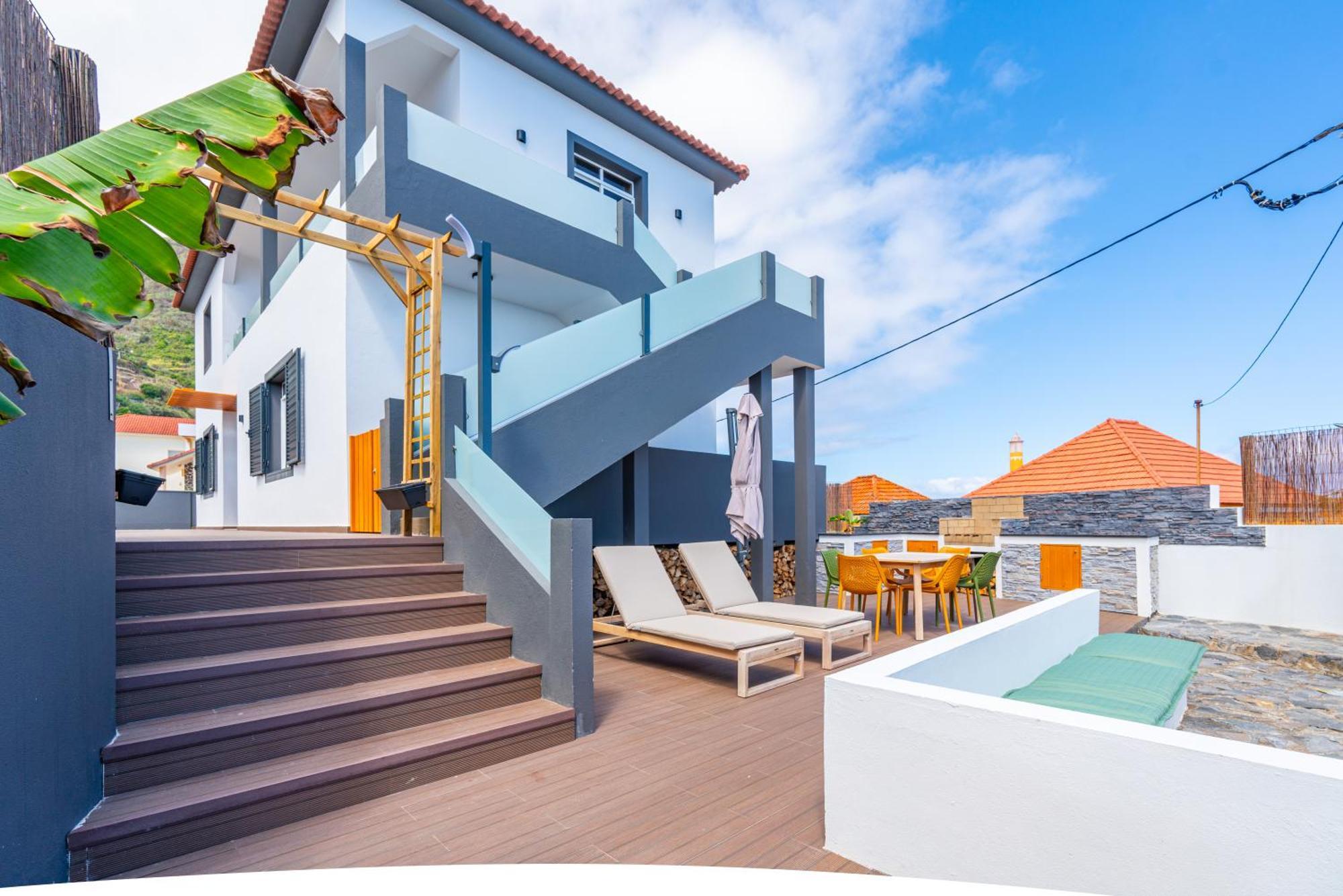 Lighthouse View- Pool Villa Porto Moniz Dış mekan fotoğraf