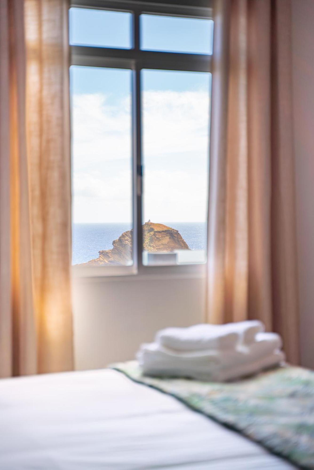 Lighthouse View- Pool Villa Porto Moniz Dış mekan fotoğraf